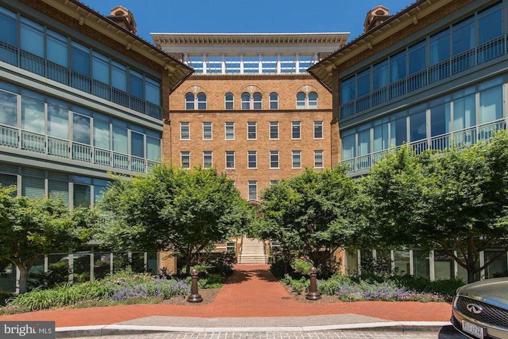 2425 L STREET NW 328