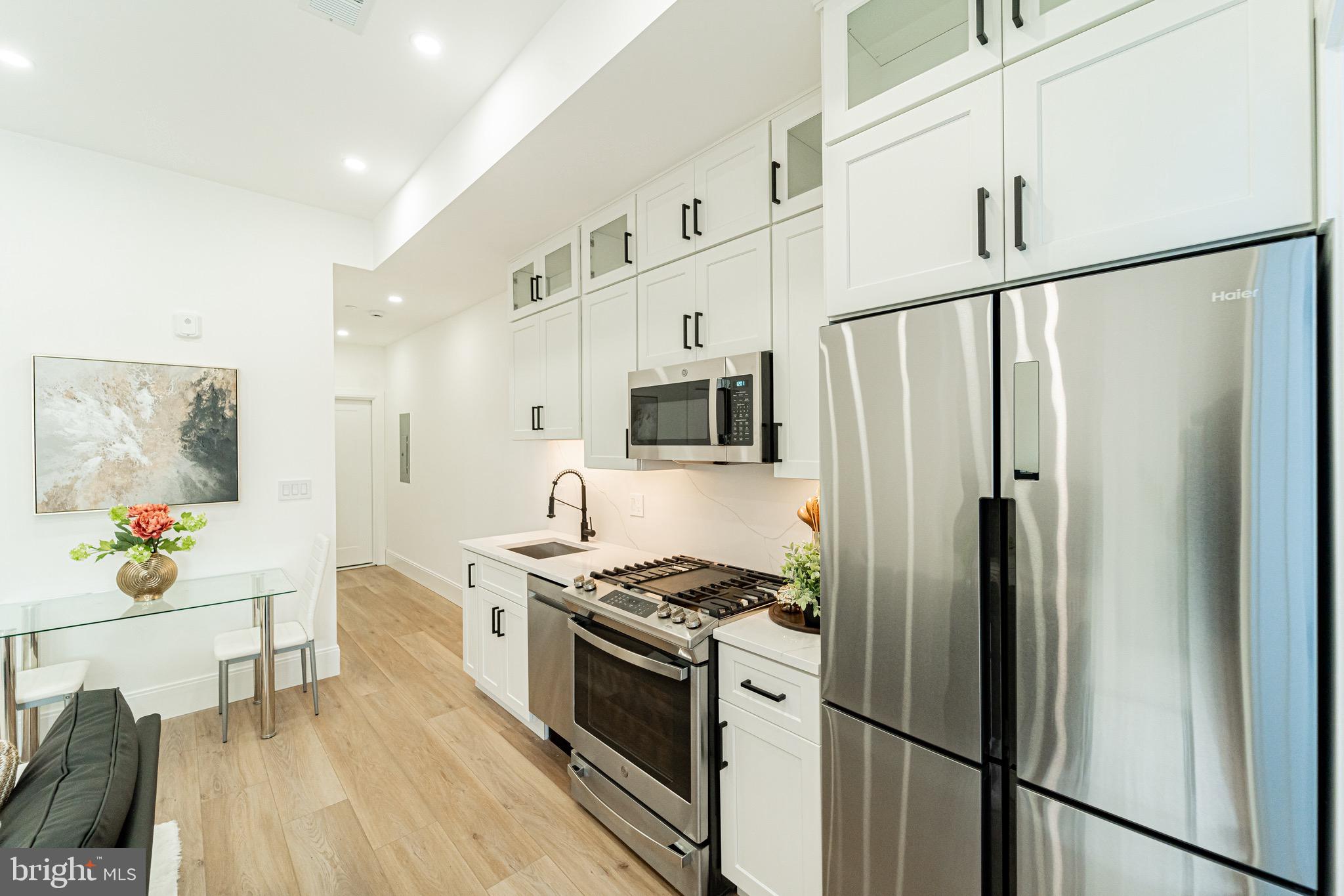 2517 ONTARIO ROAD NW 6