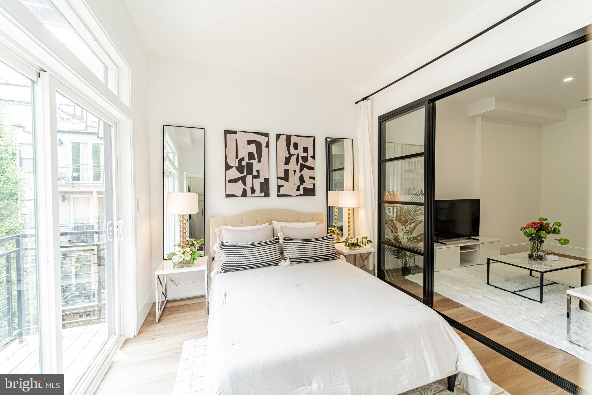 2517 ONTARIO ROAD NW 6