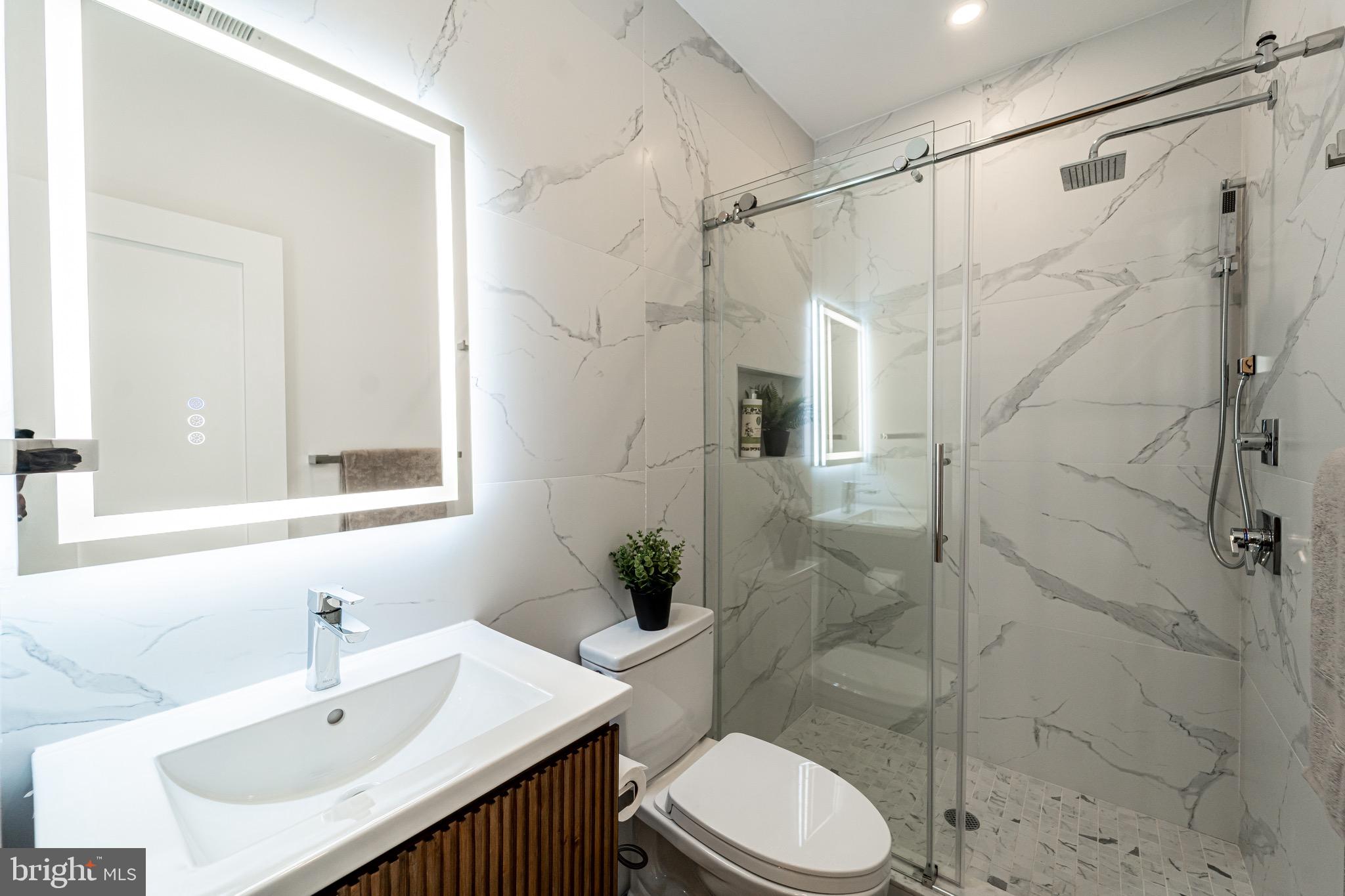 2517 ONTARIO ROAD NW 6