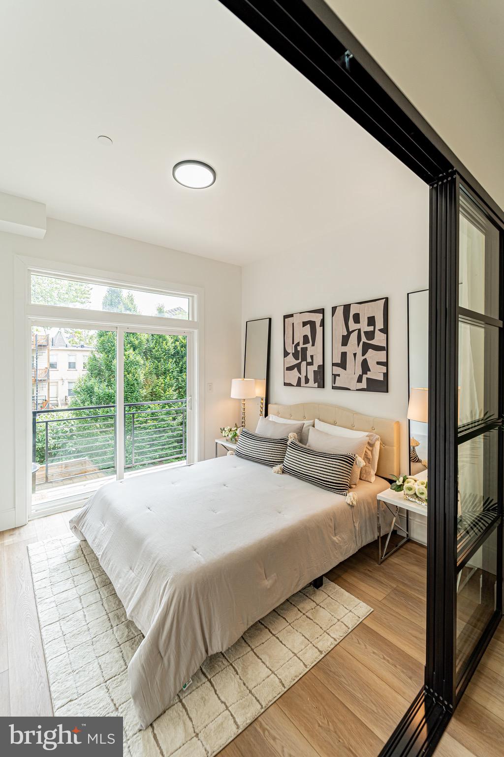 2517 ONTARIO ROAD NW 6