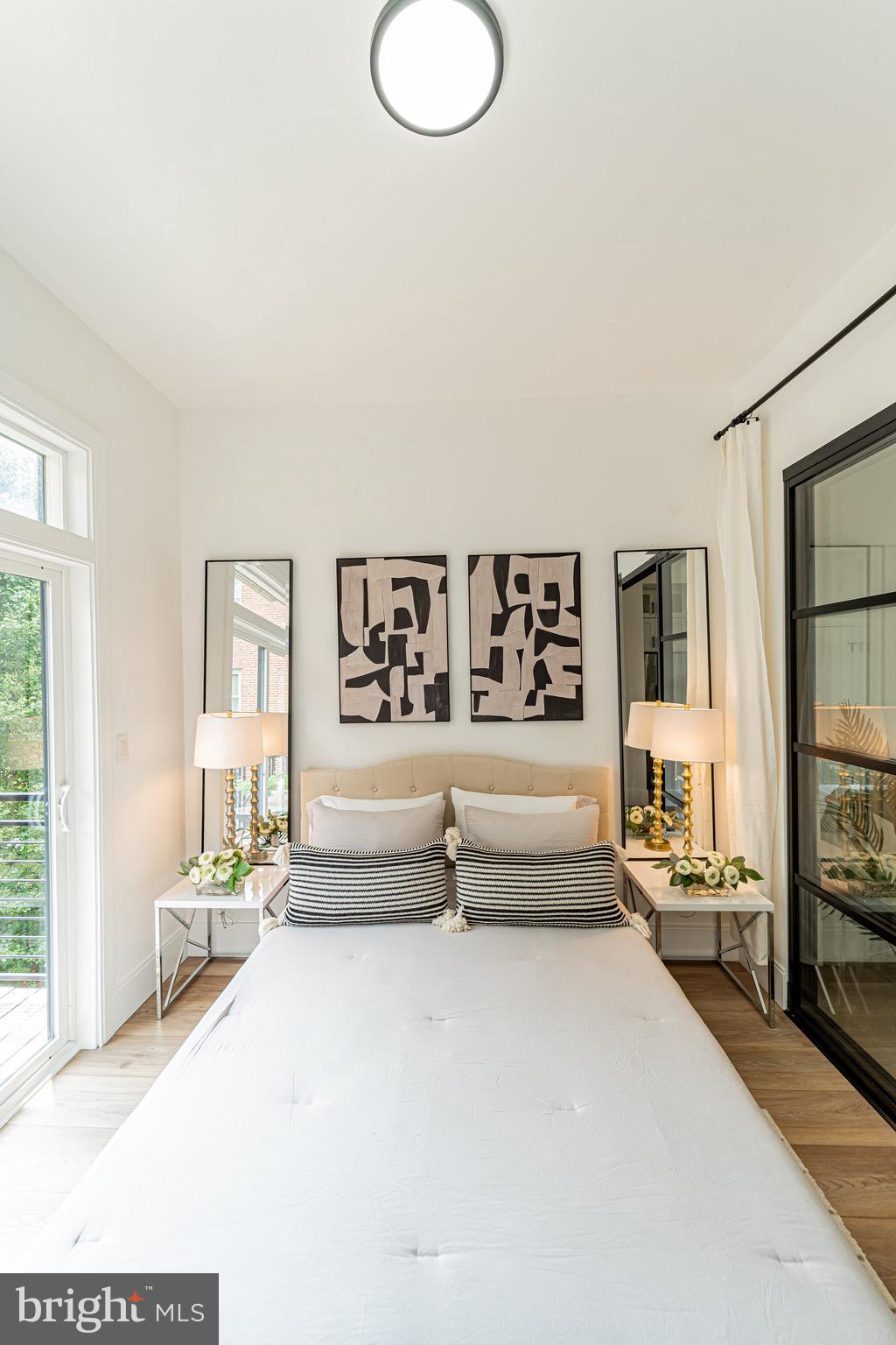 2517 ONTARIO ROAD NW 6