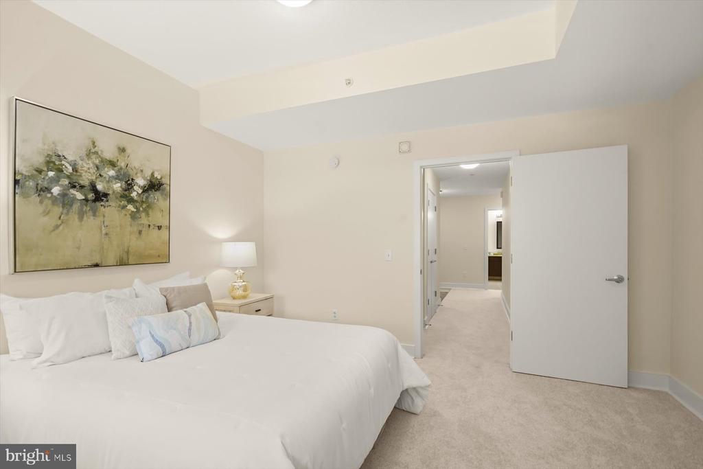 910 M STREET NW 116