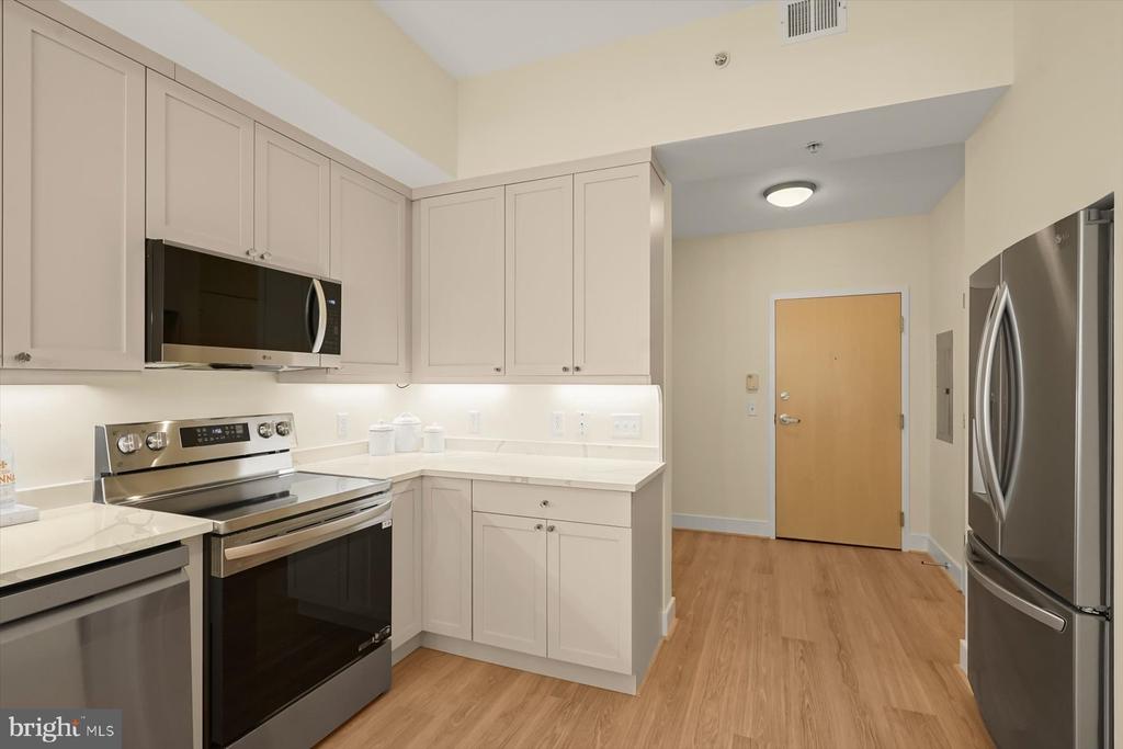 910 M STREET NW 116