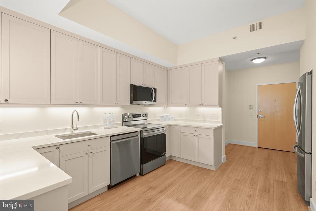 910 M STREET NW 116