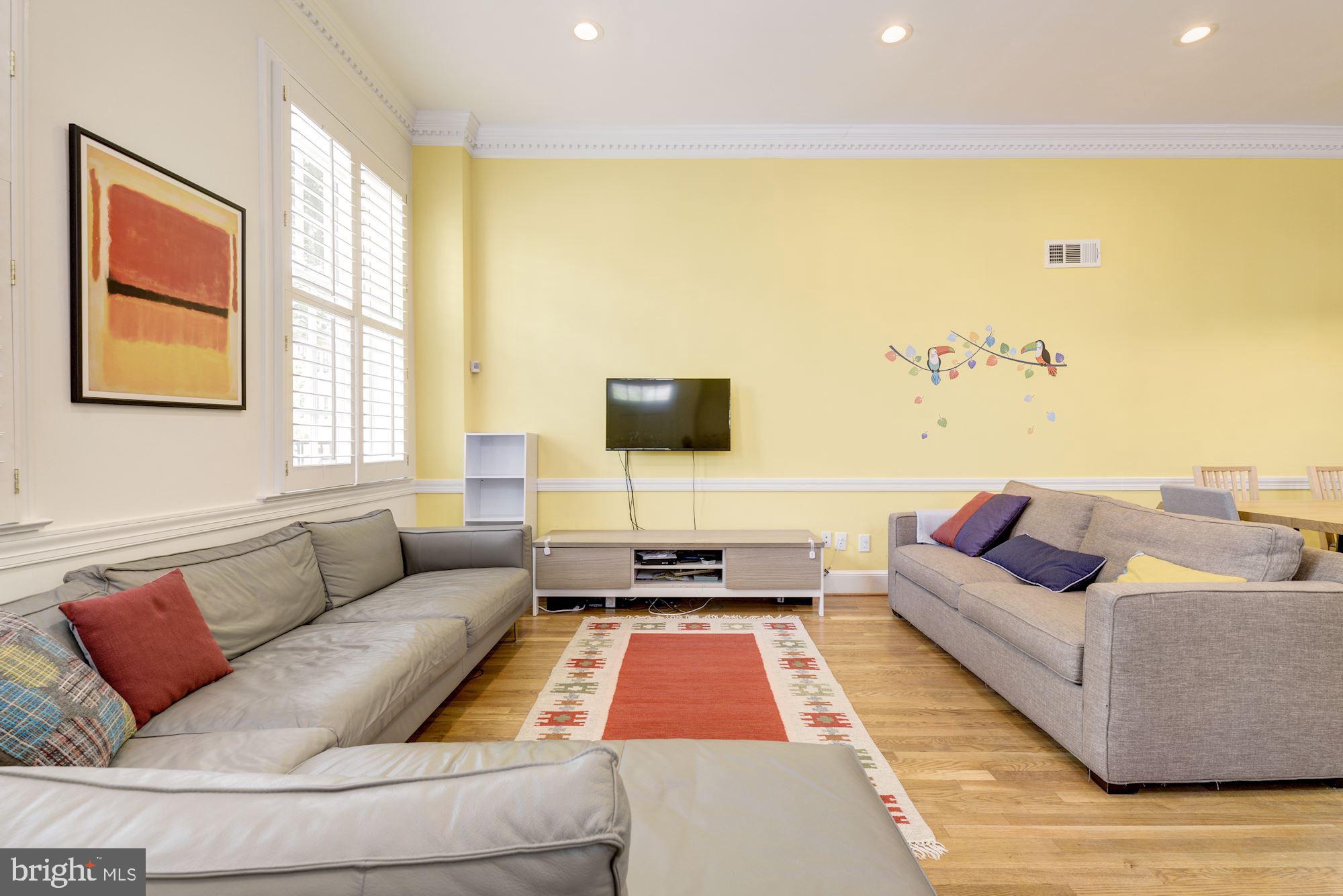 2800 NW DUMBARTON STREET NW