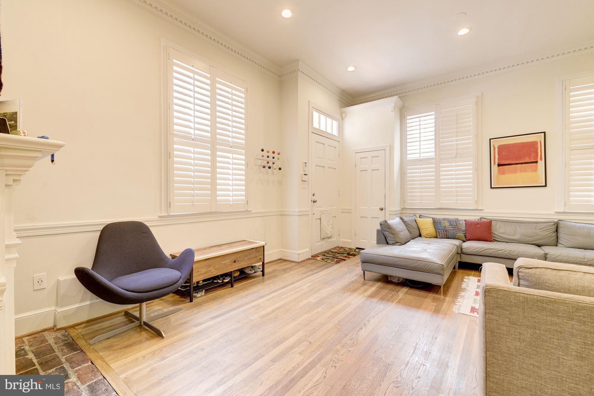 2800 NW DUMBARTON STREET NW