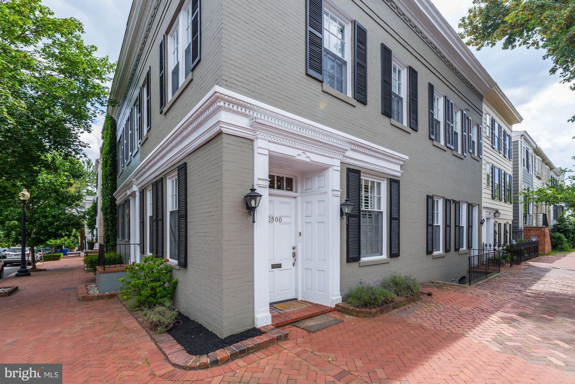 2800 NW DUMBARTON STREET NW