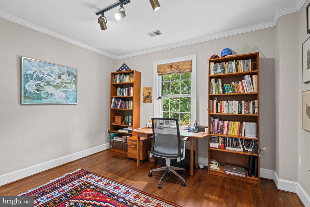 3100 44TH STREET NW
