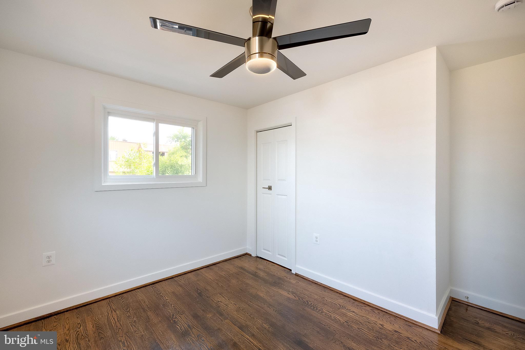 4220 FORT DUPONT STREET SE