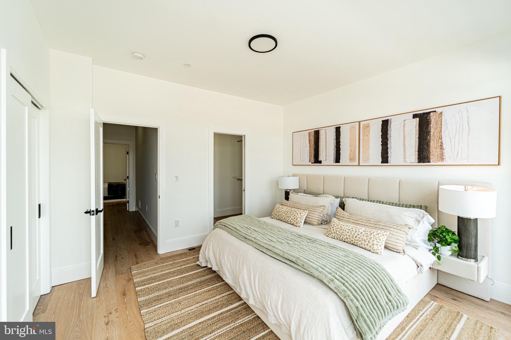 2517 ONTARIO ROAD NW PH7