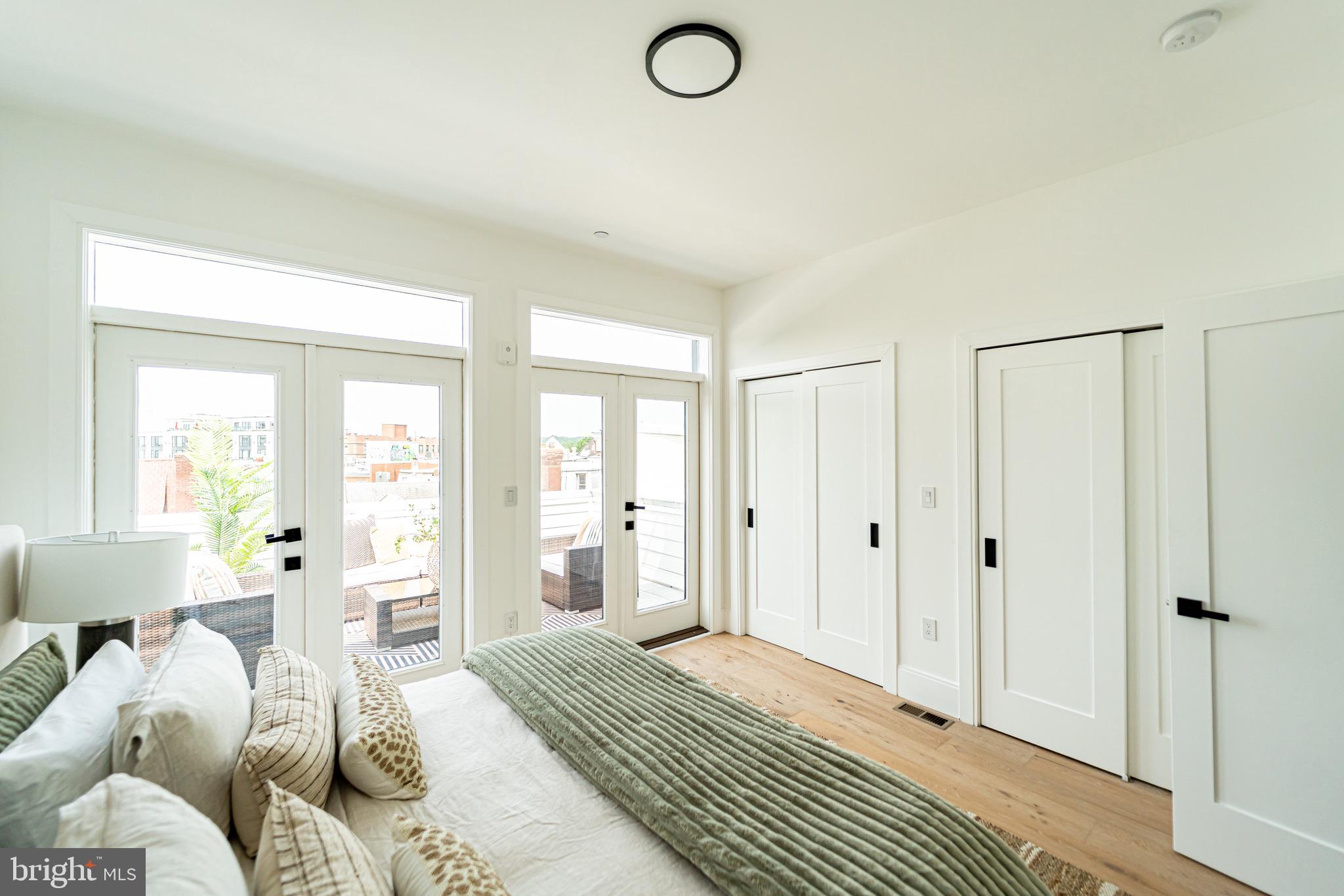 2517 ONTARIO ROAD NW PH7