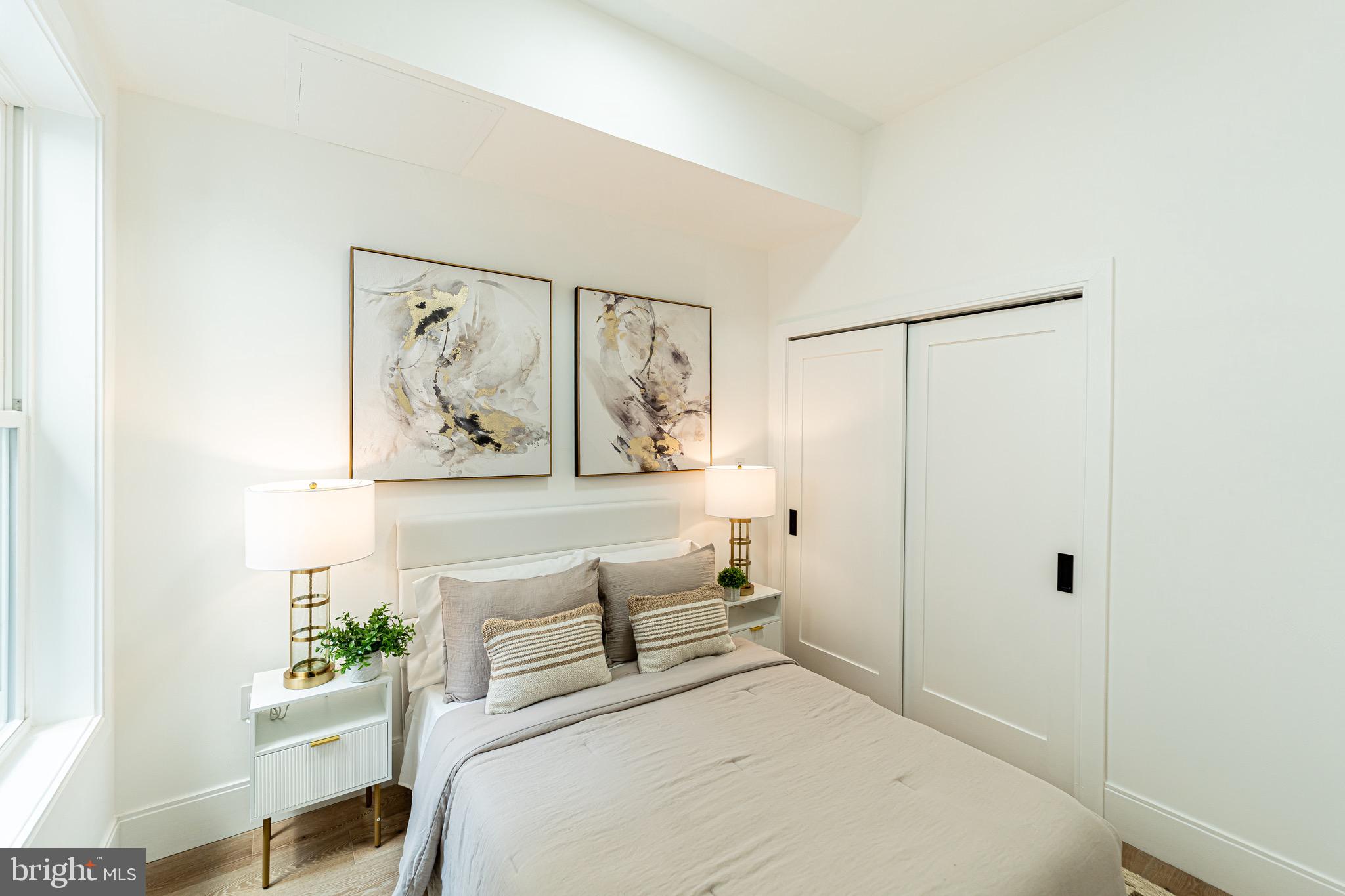 2517 ONTARIO ROAD NW PH7