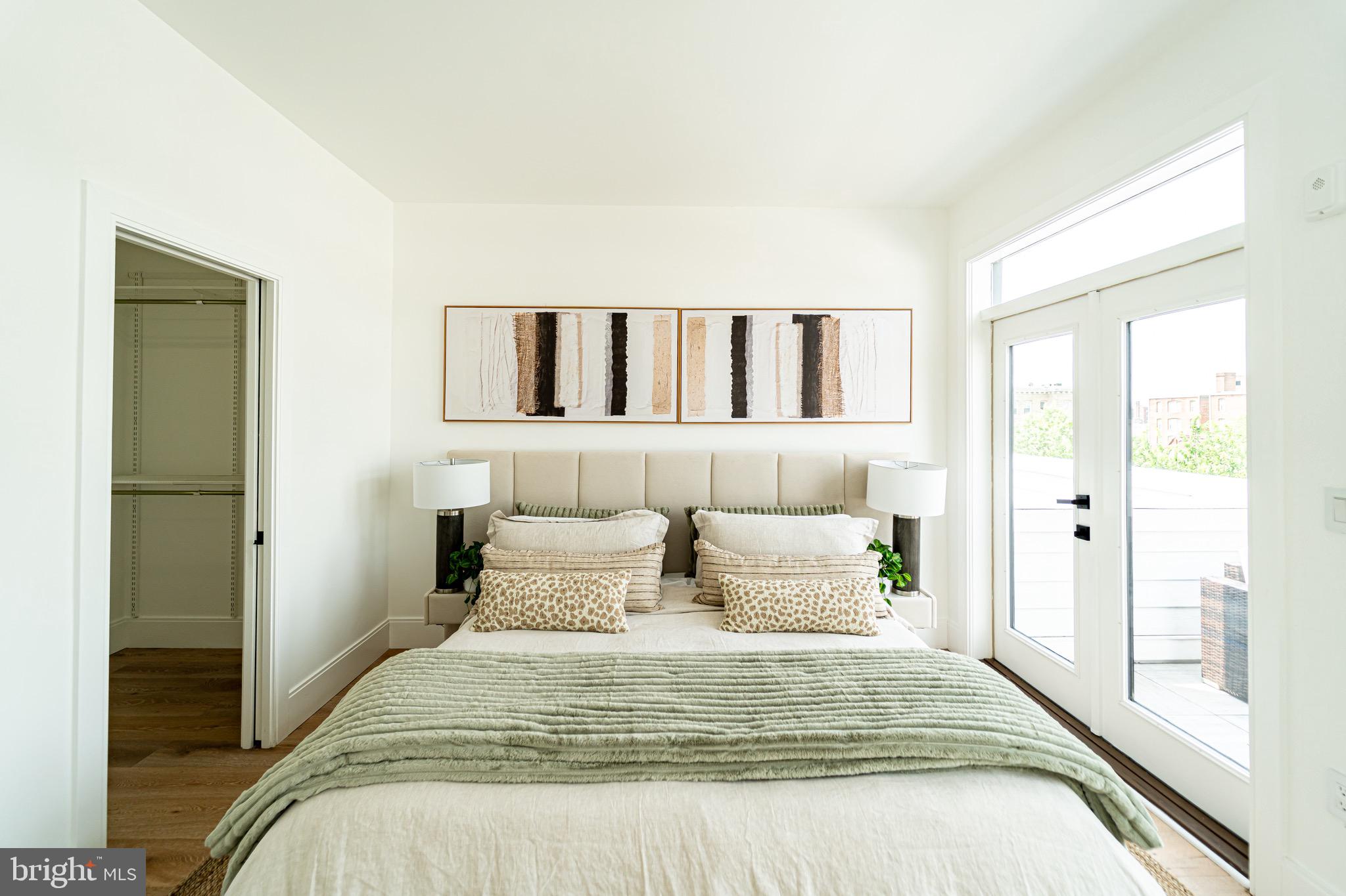 2517 ONTARIO ROAD NW PH7