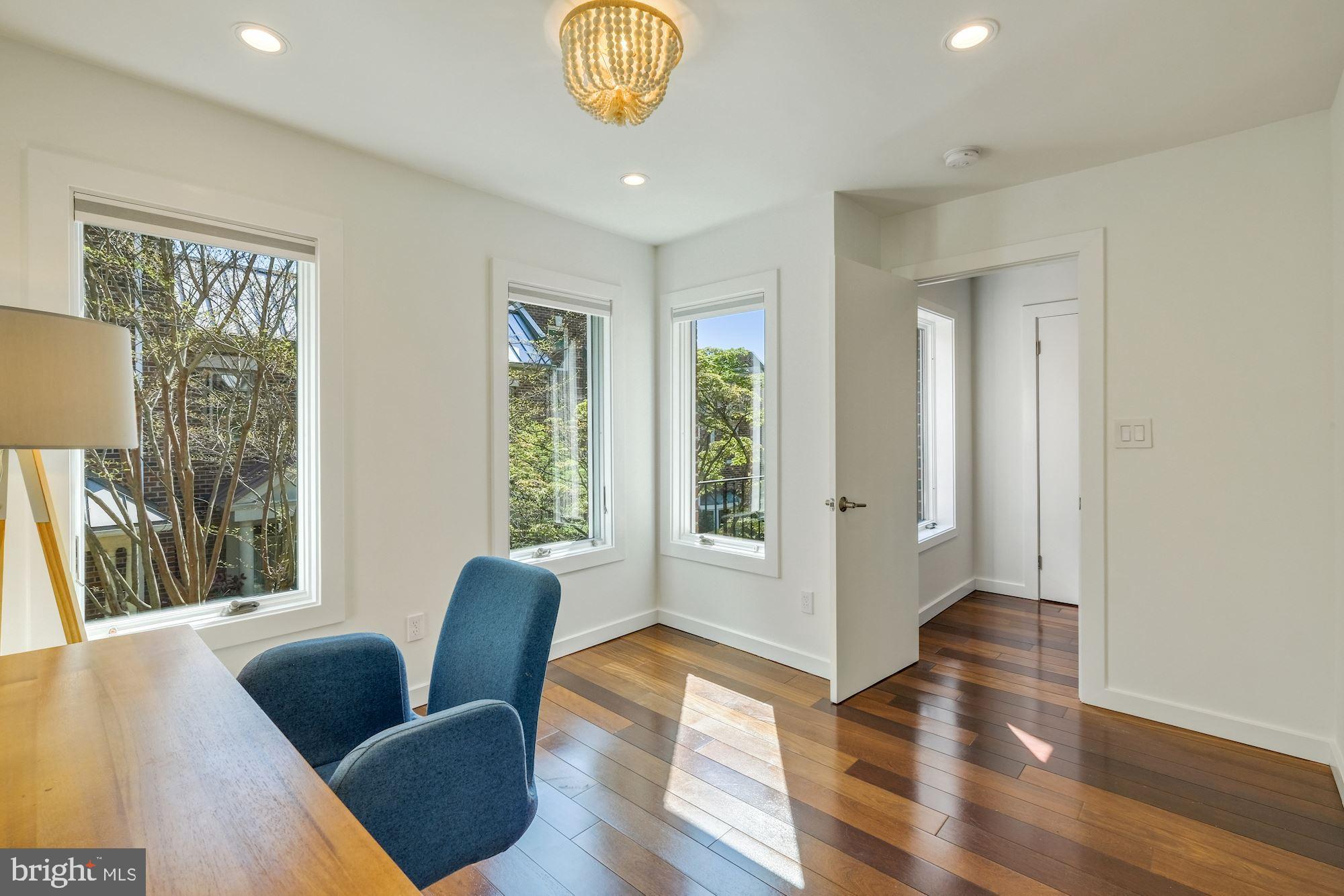 4046 CHANCERY COURT NW