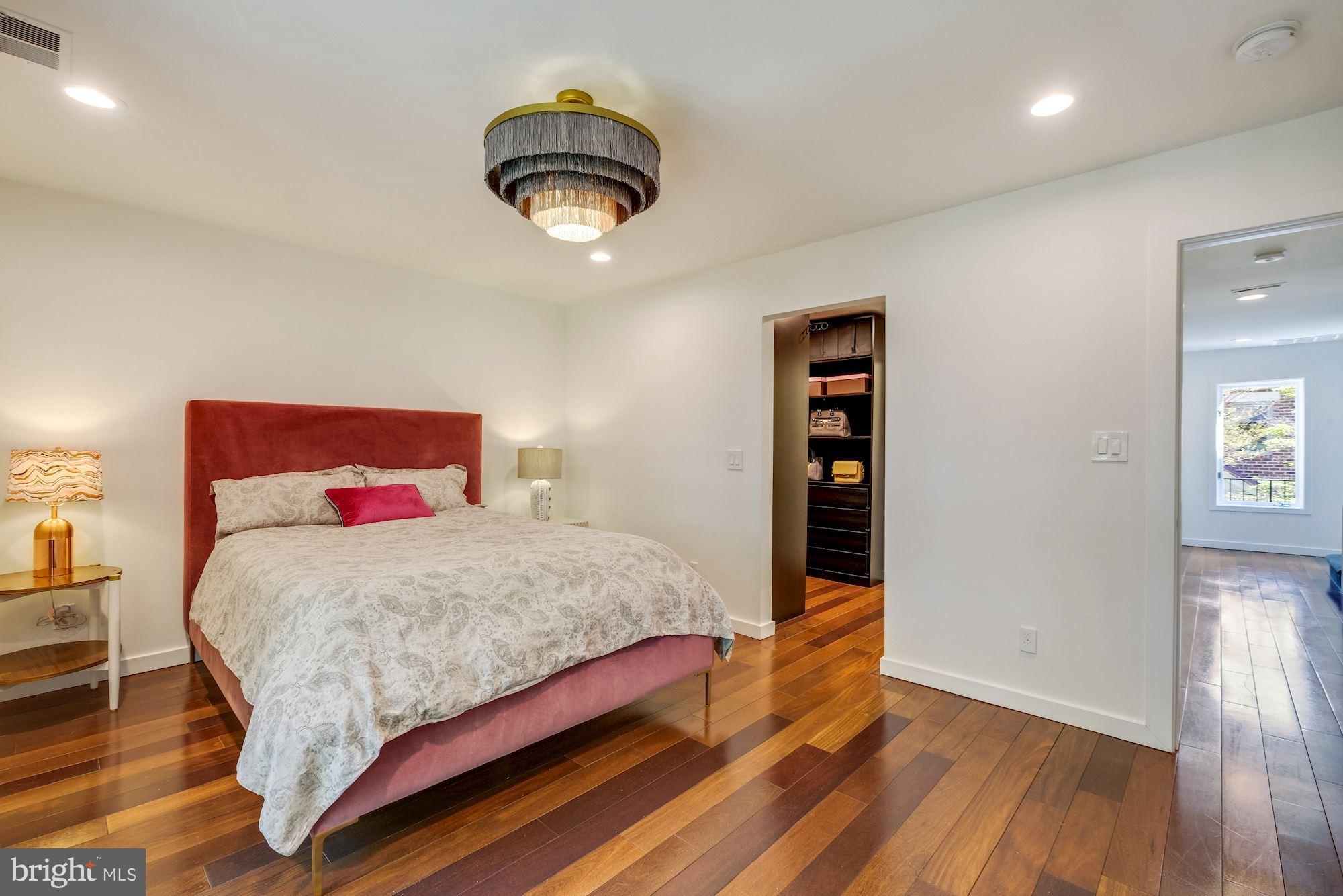 4046 CHANCERY COURT NW