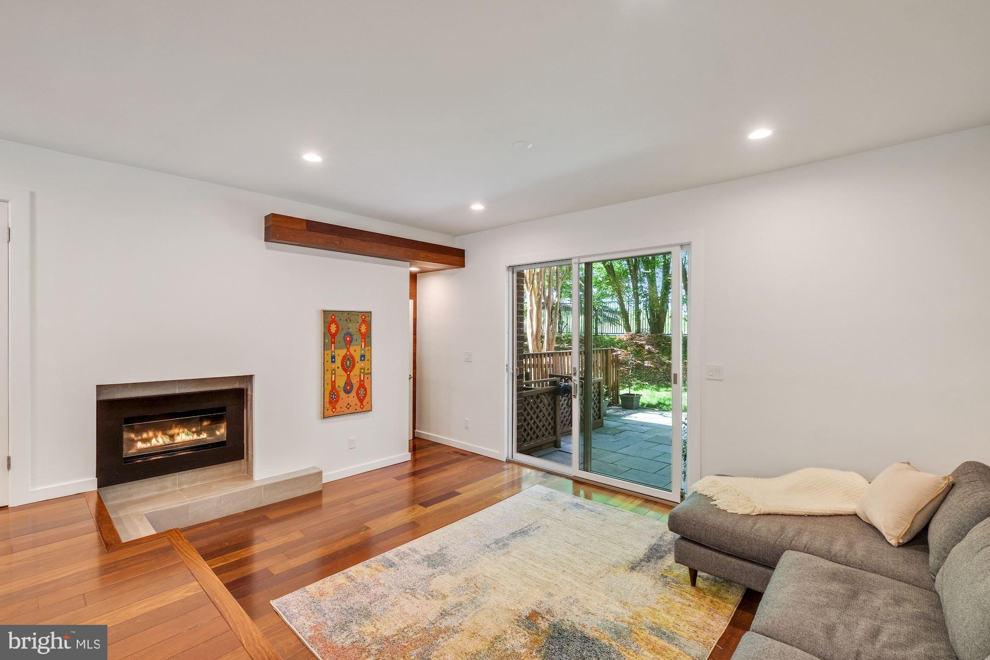 4046 CHANCERY COURT NW