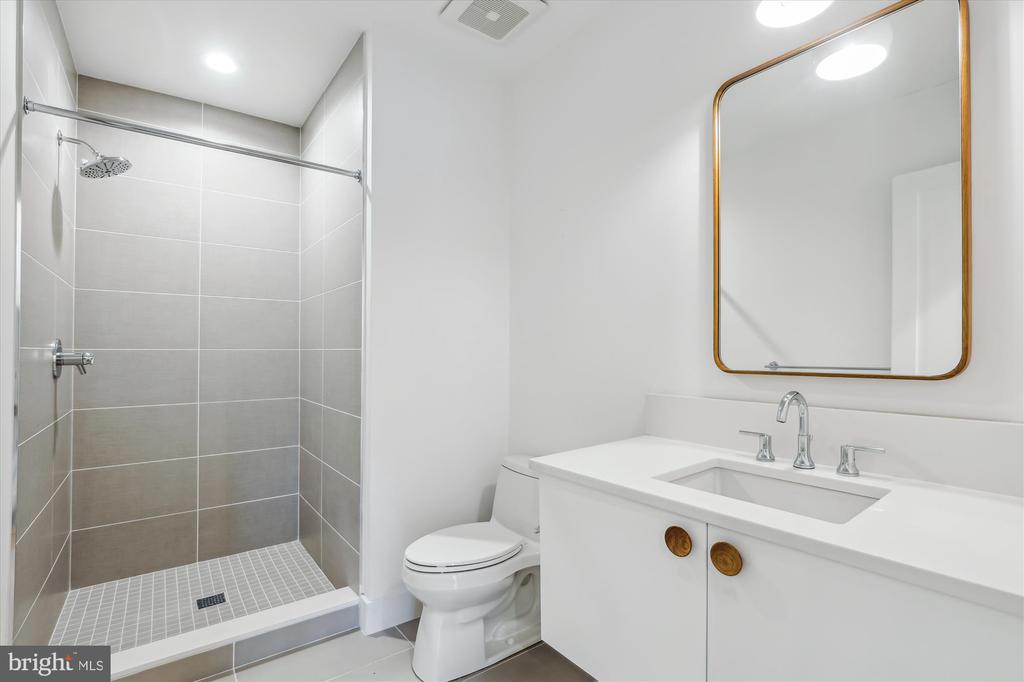 1844 3RD STREET NW 303