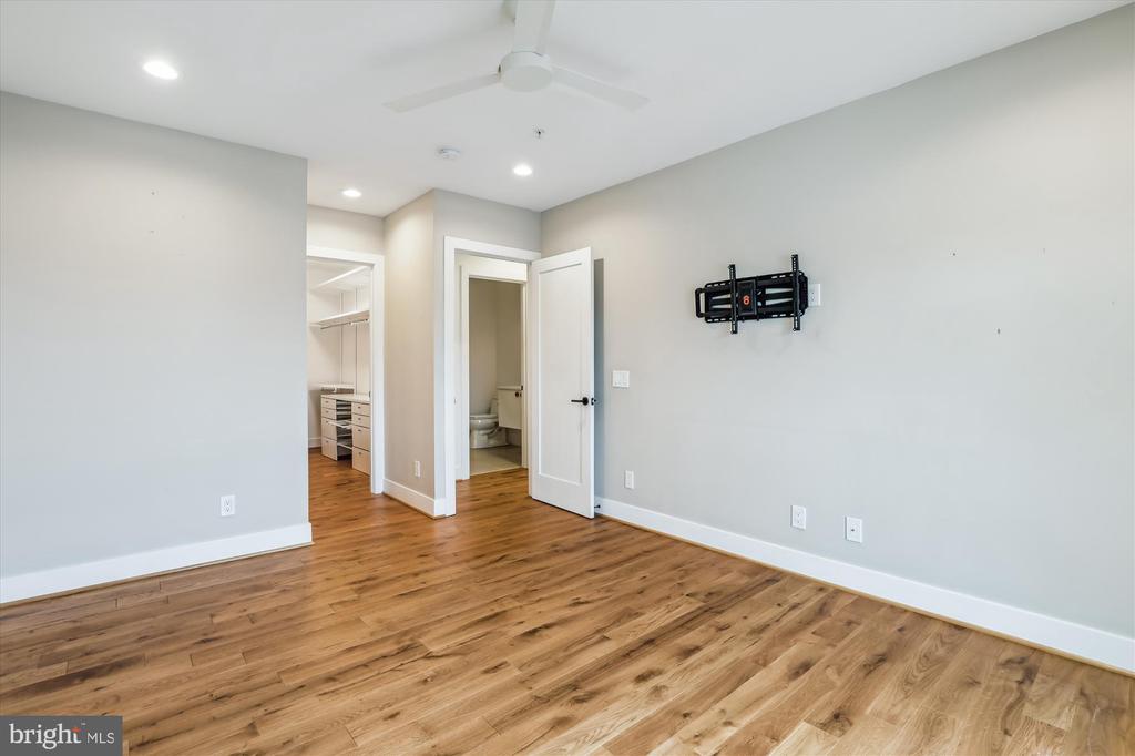 1844 3RD STREET NW 303