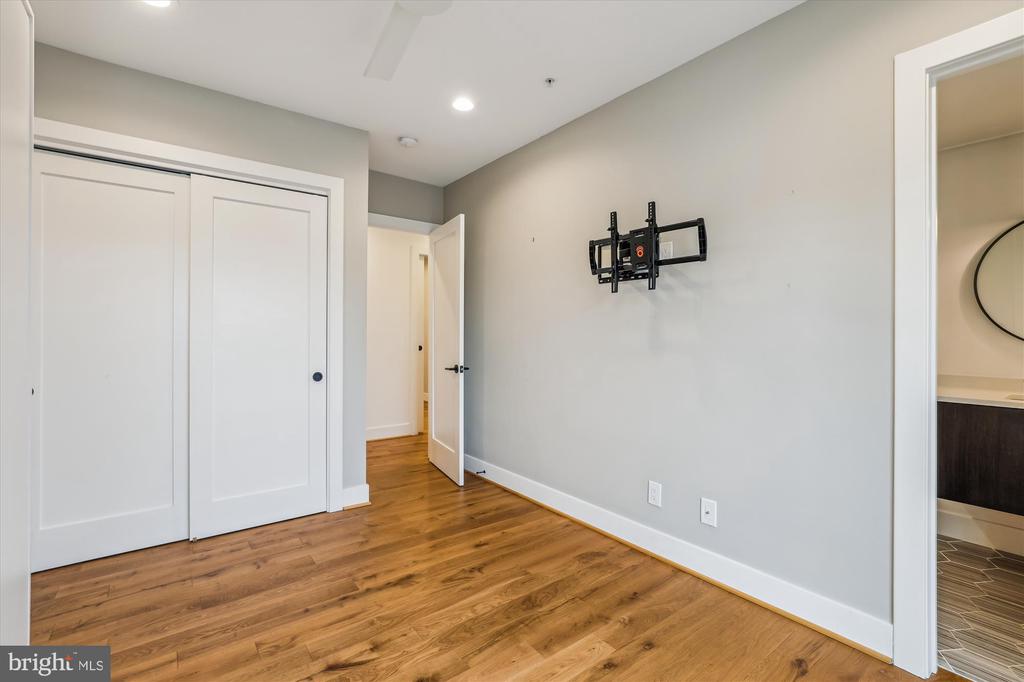 1844 3RD STREET NW 303