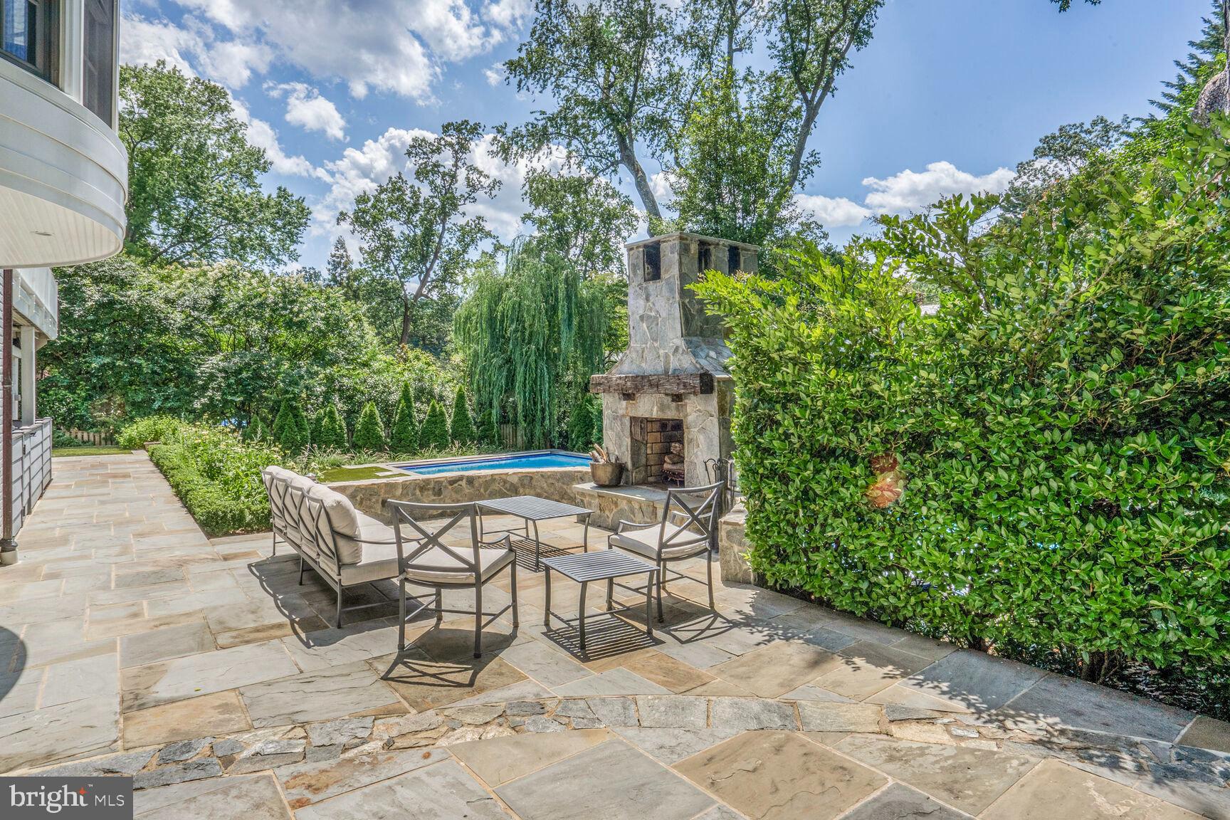 5053 SEDGWICK STREET NW