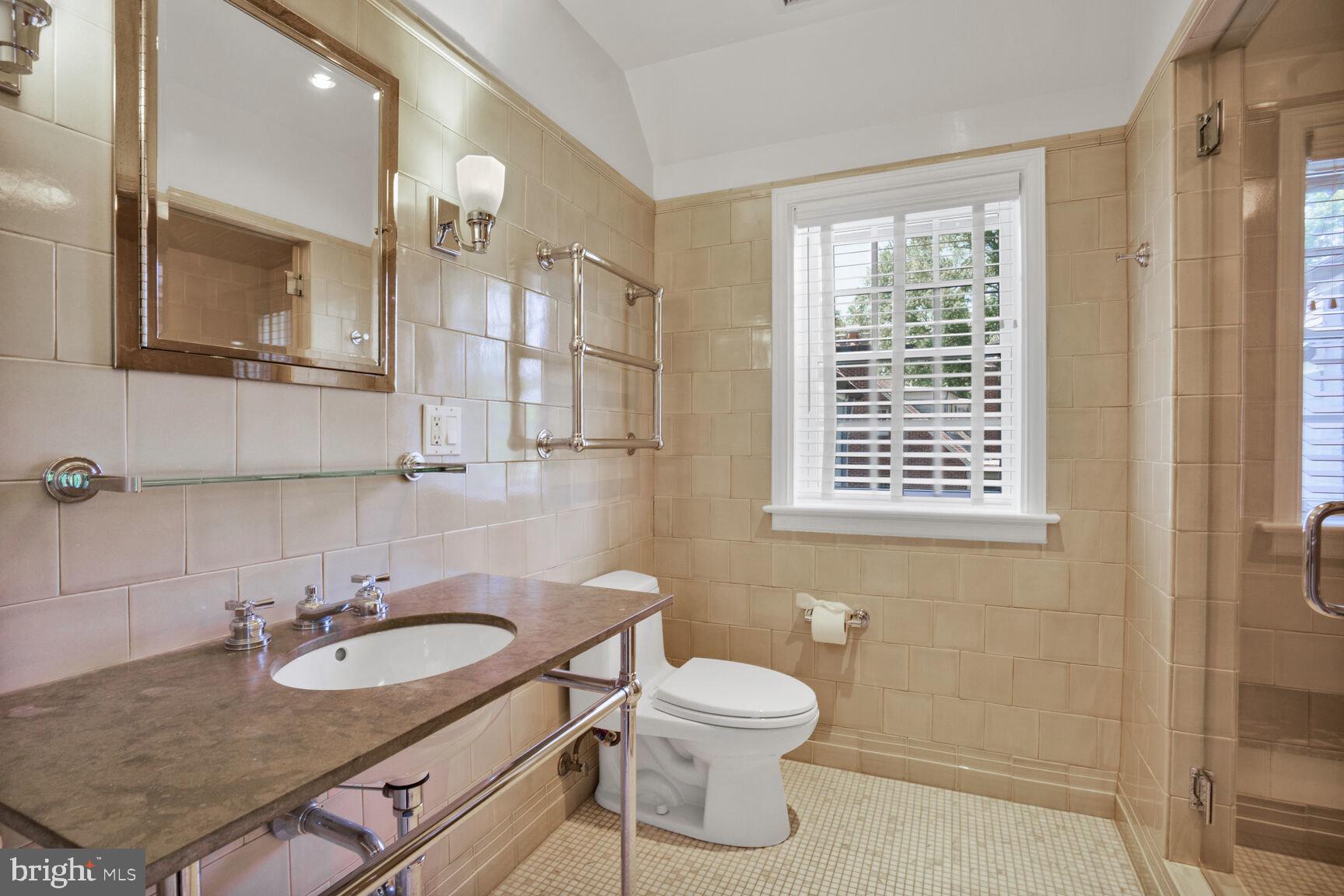 5053 SEDGWICK STREET NW