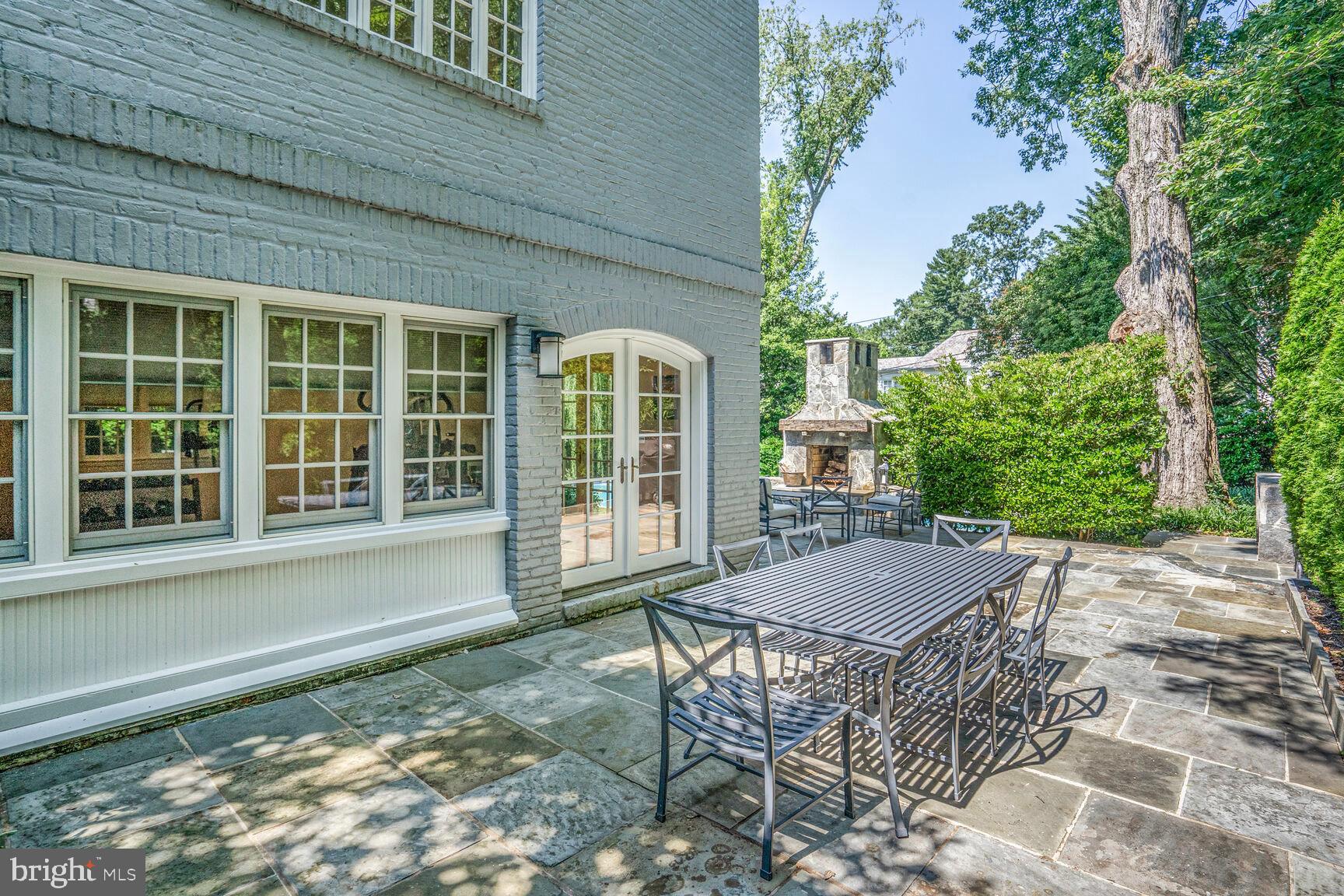 5053 SEDGWICK STREET NW