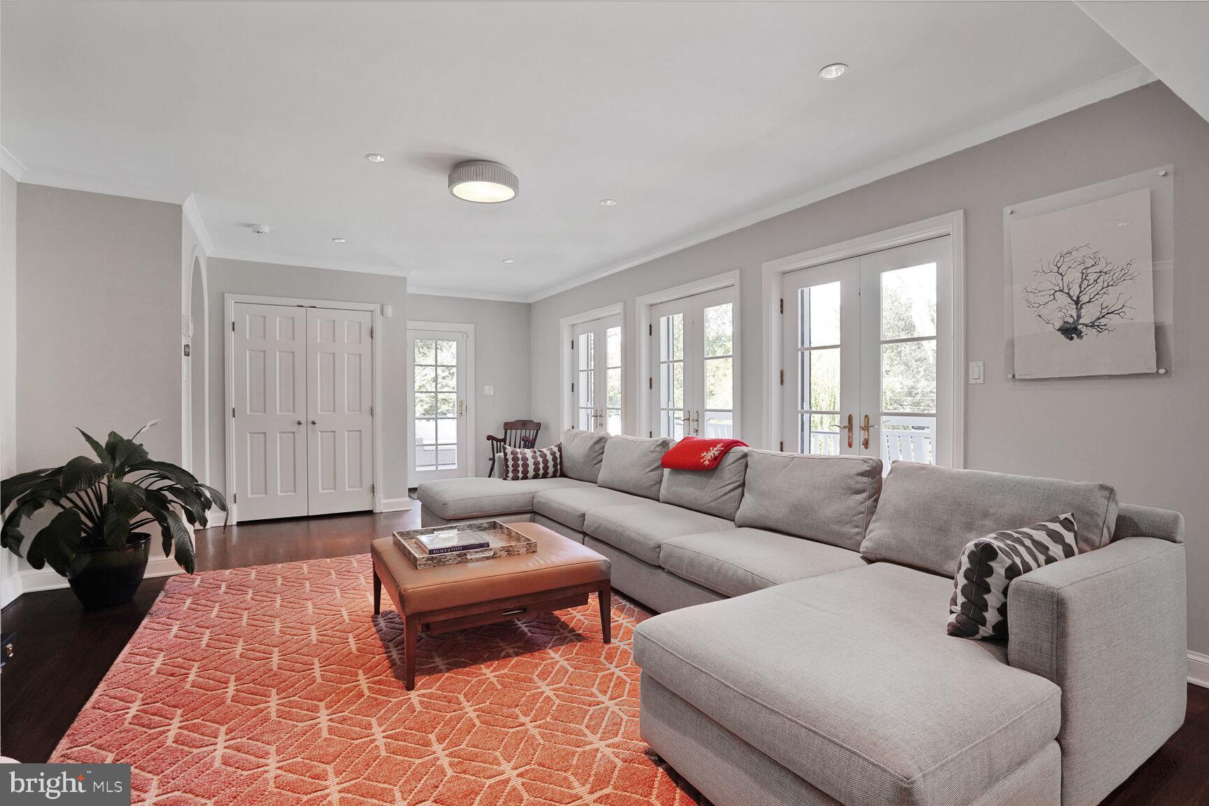 5053 SEDGWICK STREET NW