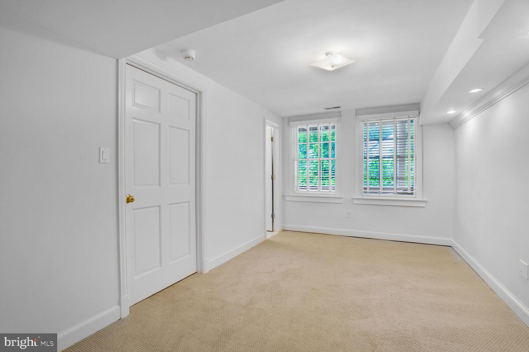 5053 SEDGWICK STREET NW