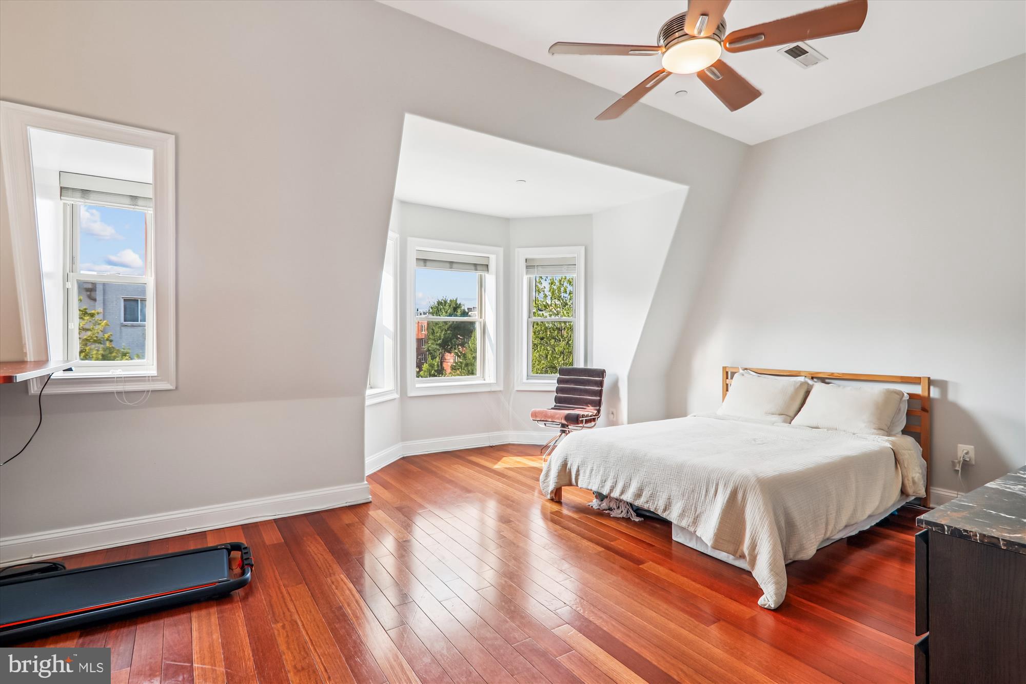 1423 CLIFTON STREET NW 4