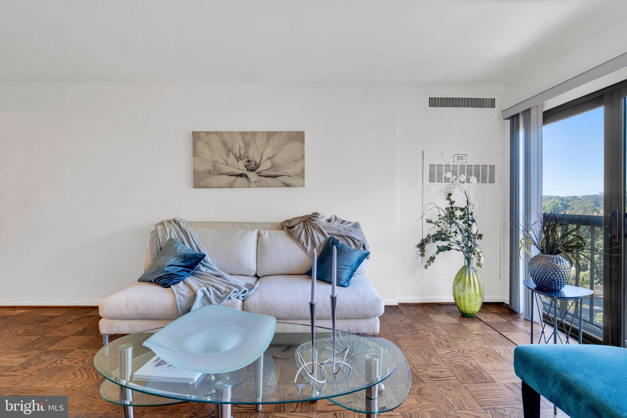 1001 26TH STREET NW 607