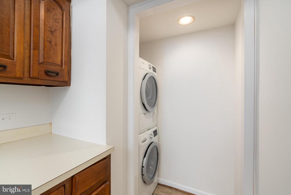 1001 26TH STREET NW 607