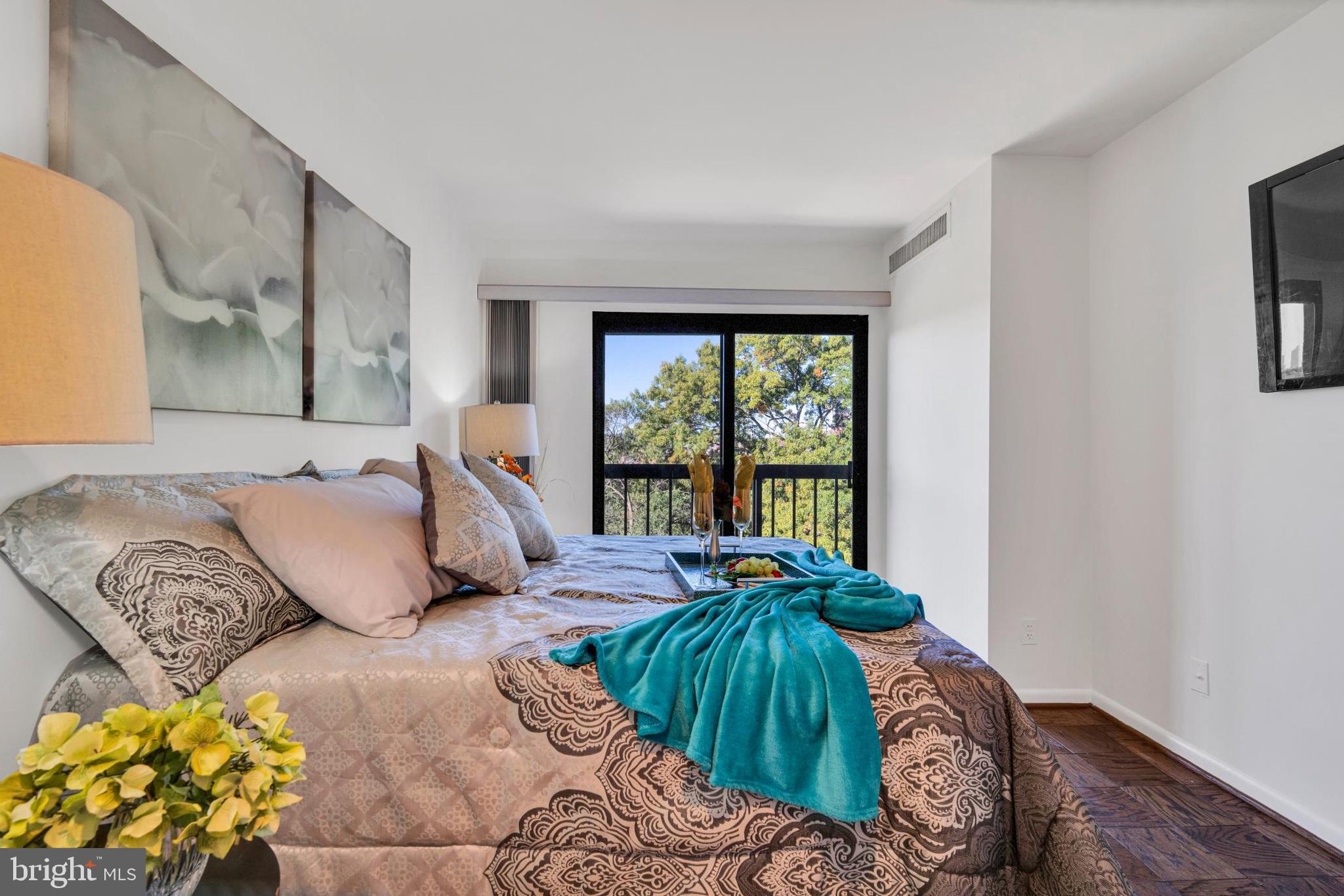 1001 26TH STREET NW 607