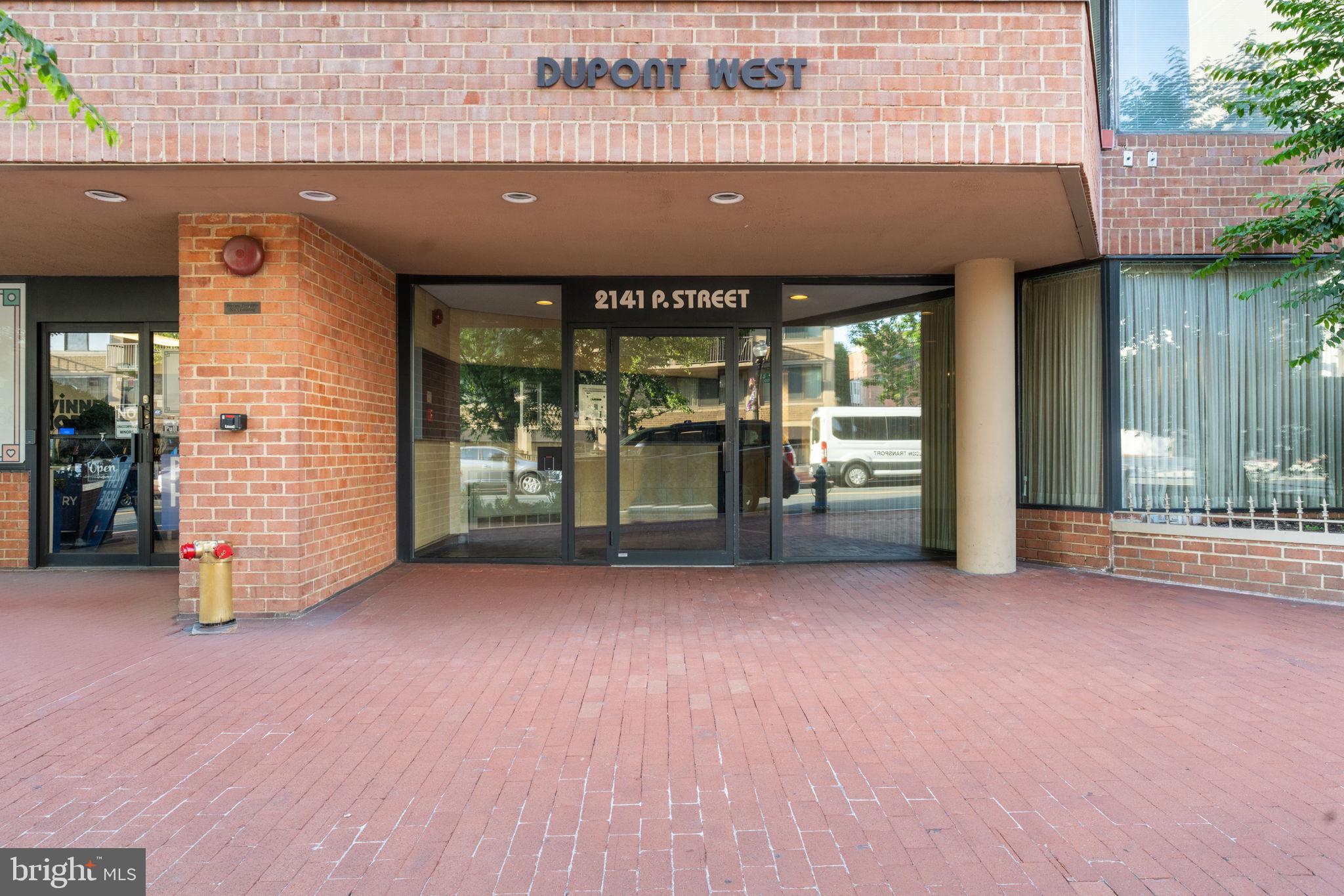 2141 P STREET NW 306