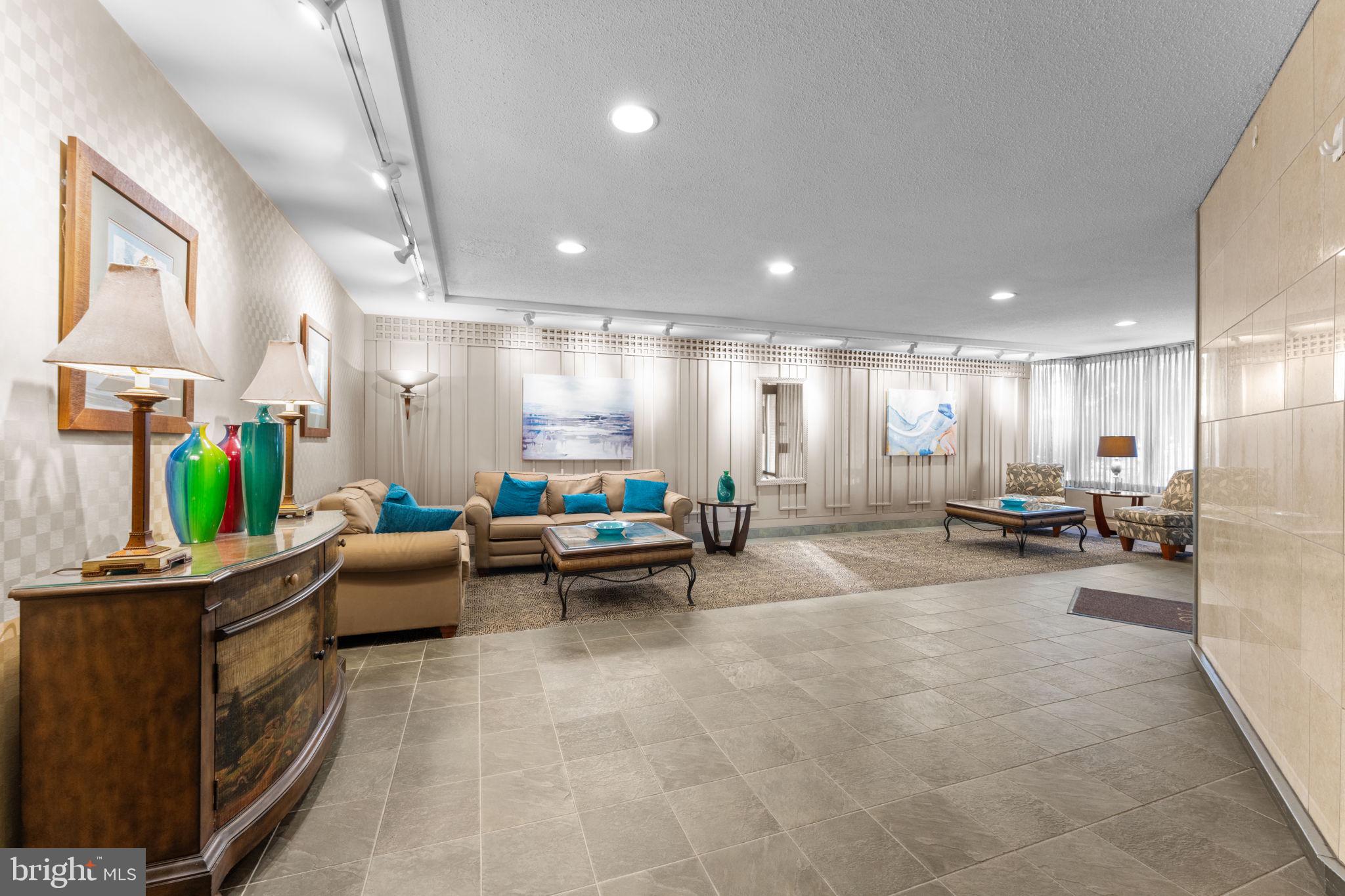 2141 P STREET NW 306