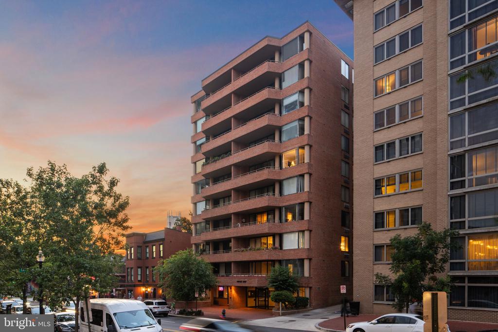 2141 P STREET NW 306