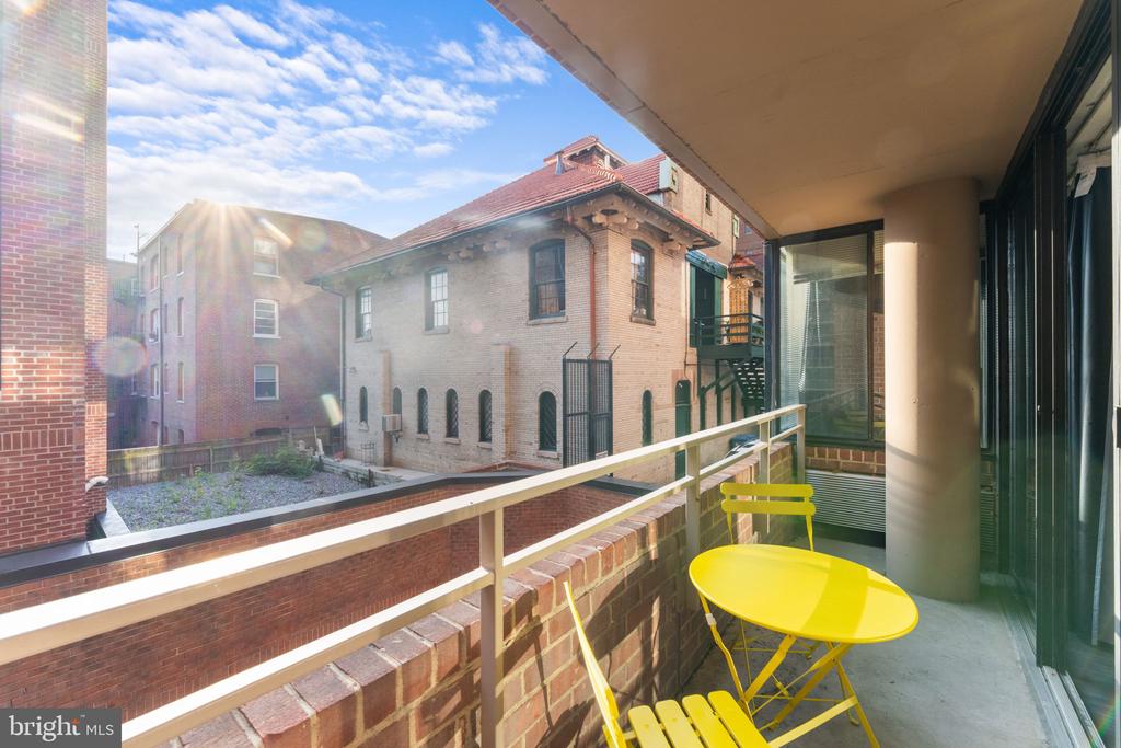 2141 P STREET NW 306