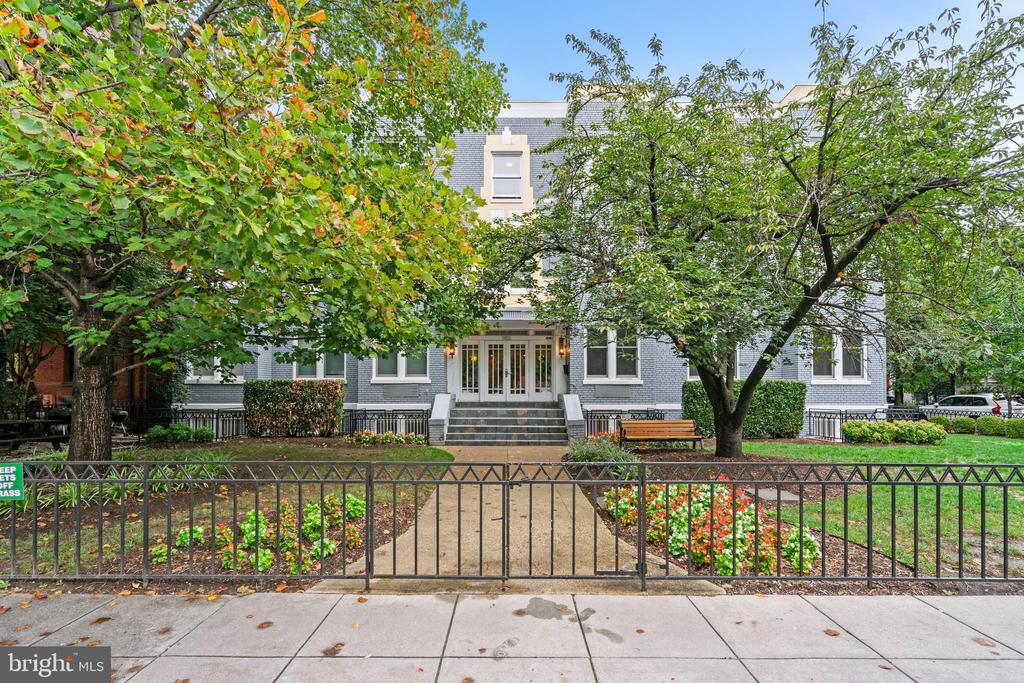 1901 16TH STREET NW 205