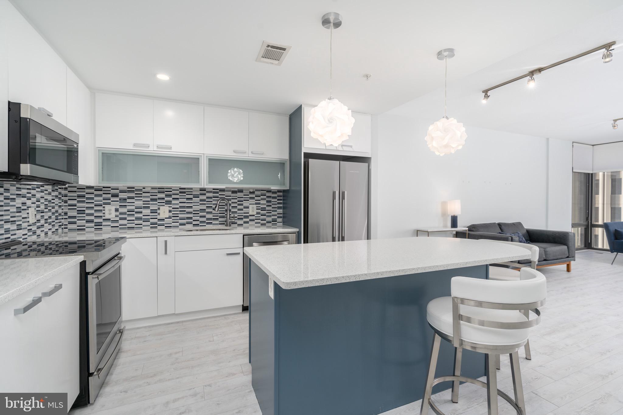 1010 MASSACHUSETTS AVENUE NW 607