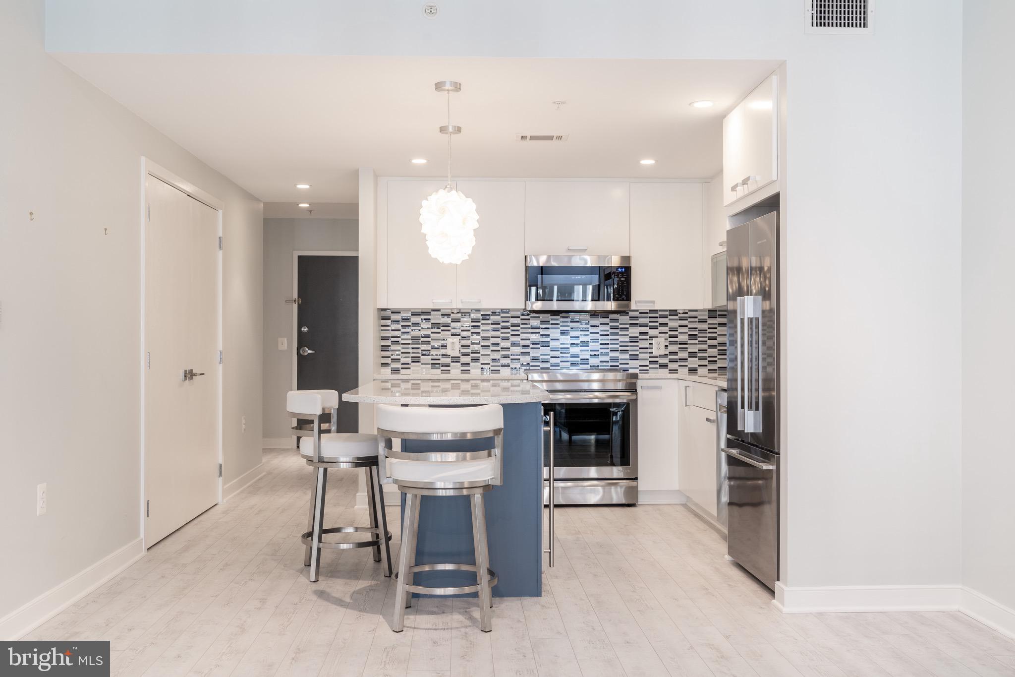 1010 MASSACHUSETTS AVENUE NW 607