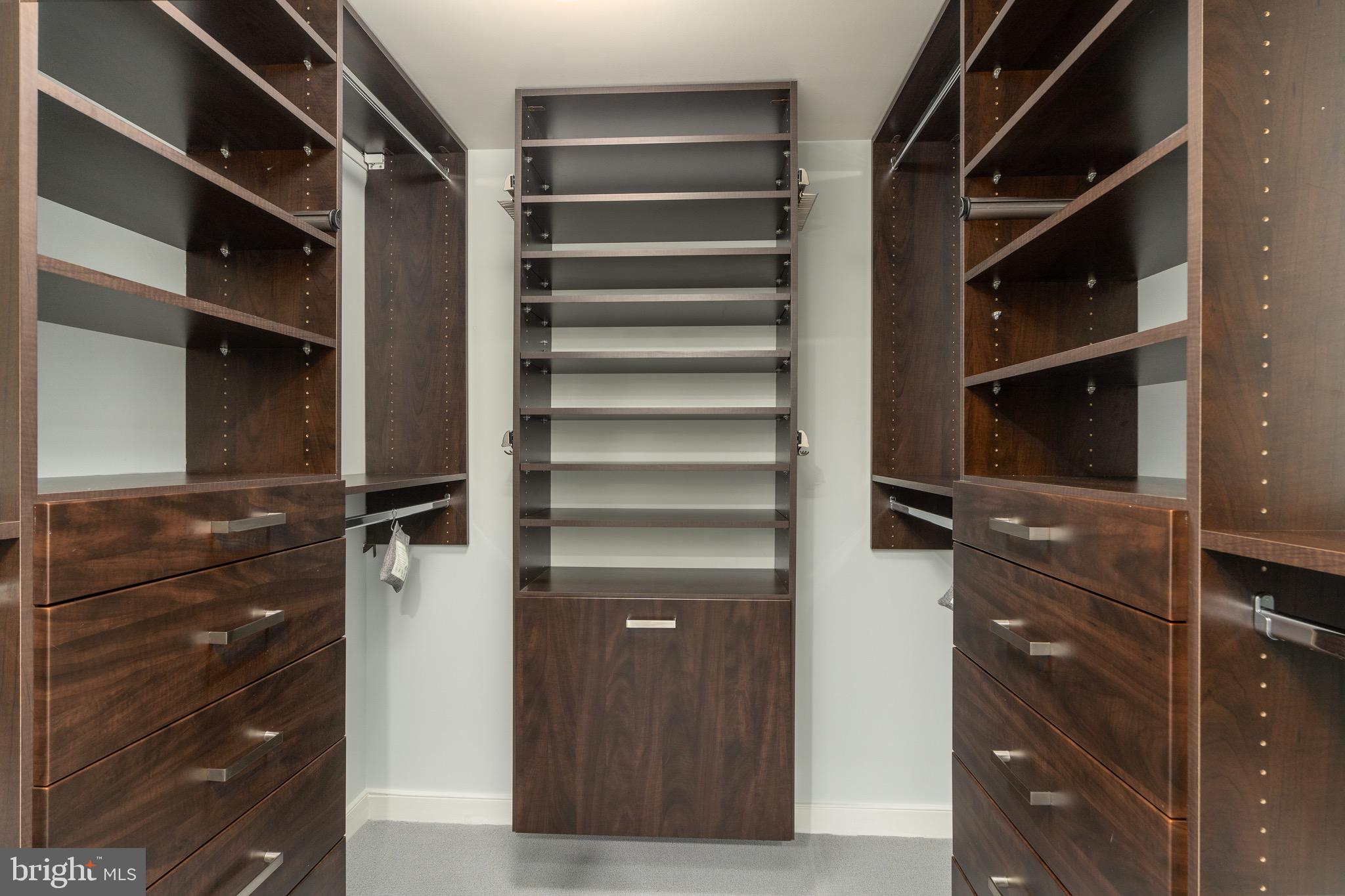 1010 MASSACHUSETTS AVENUE NW 607