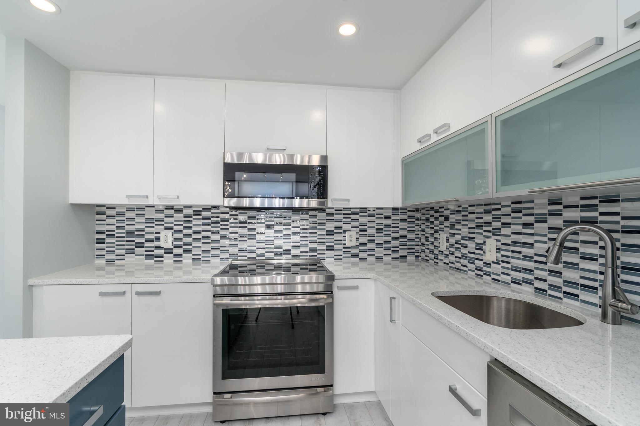 1010 MASSACHUSETTS AVENUE NW 607