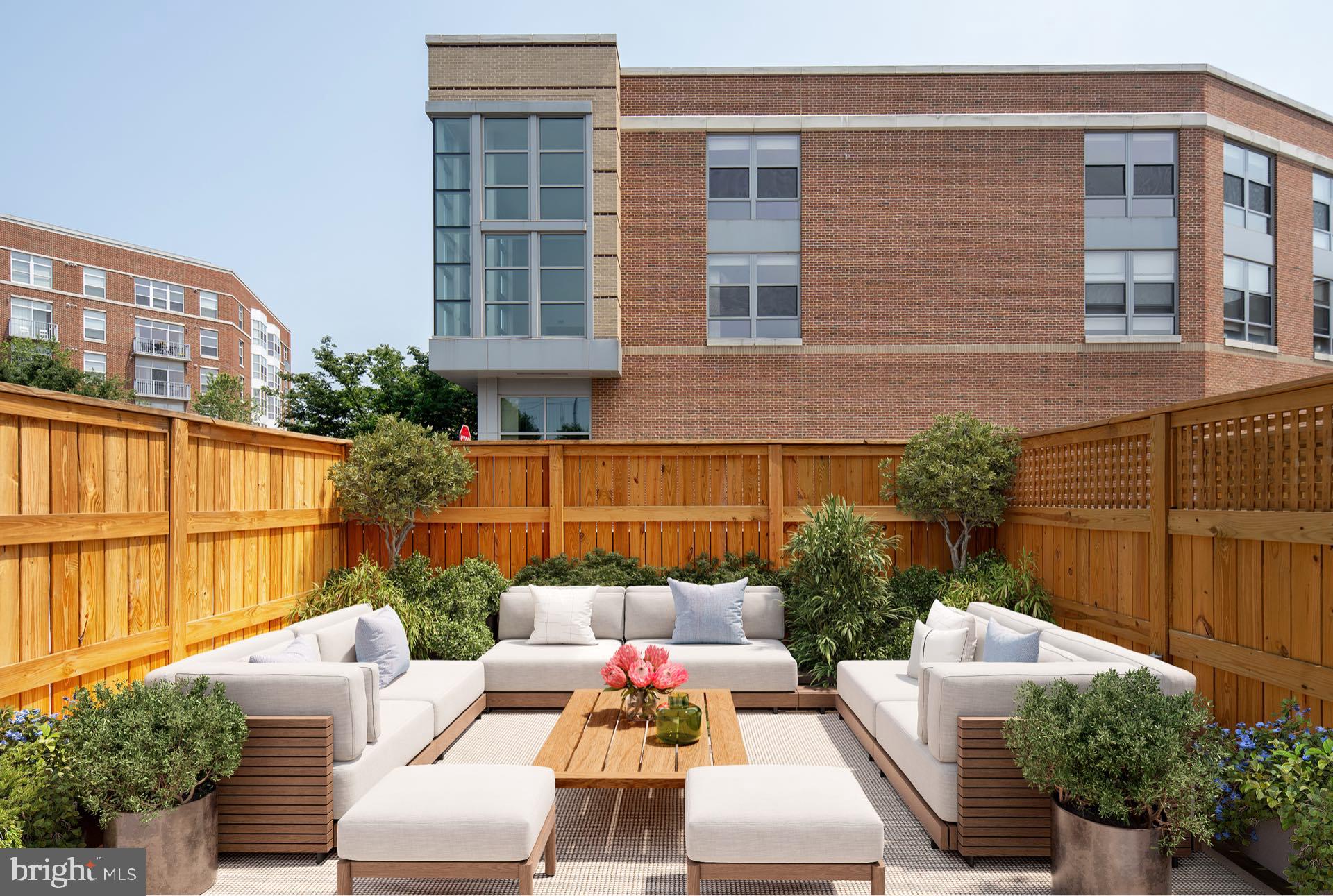 3335 IDAHO AVENUE NW