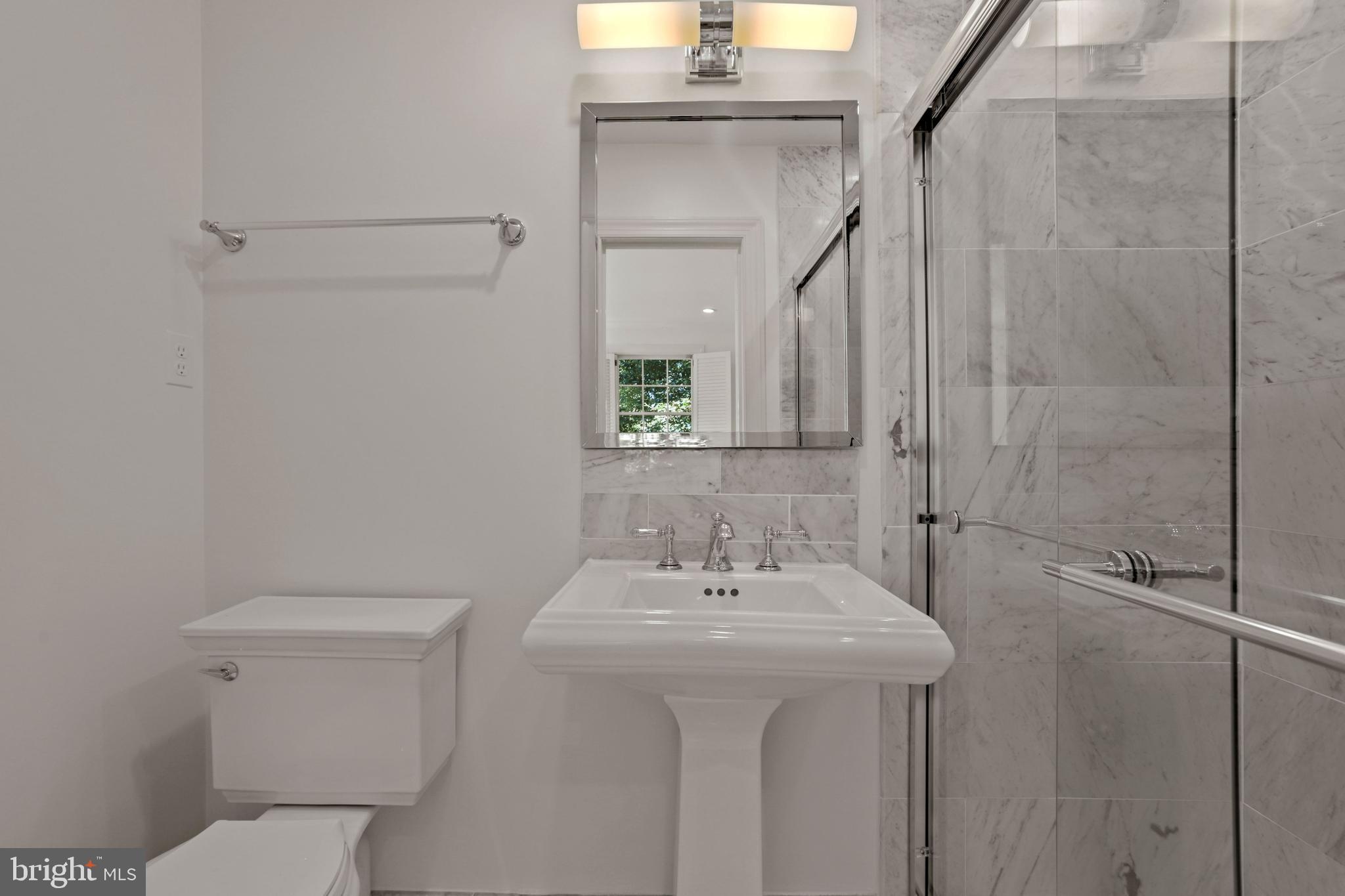 4925 WEAVER TERRACE NW