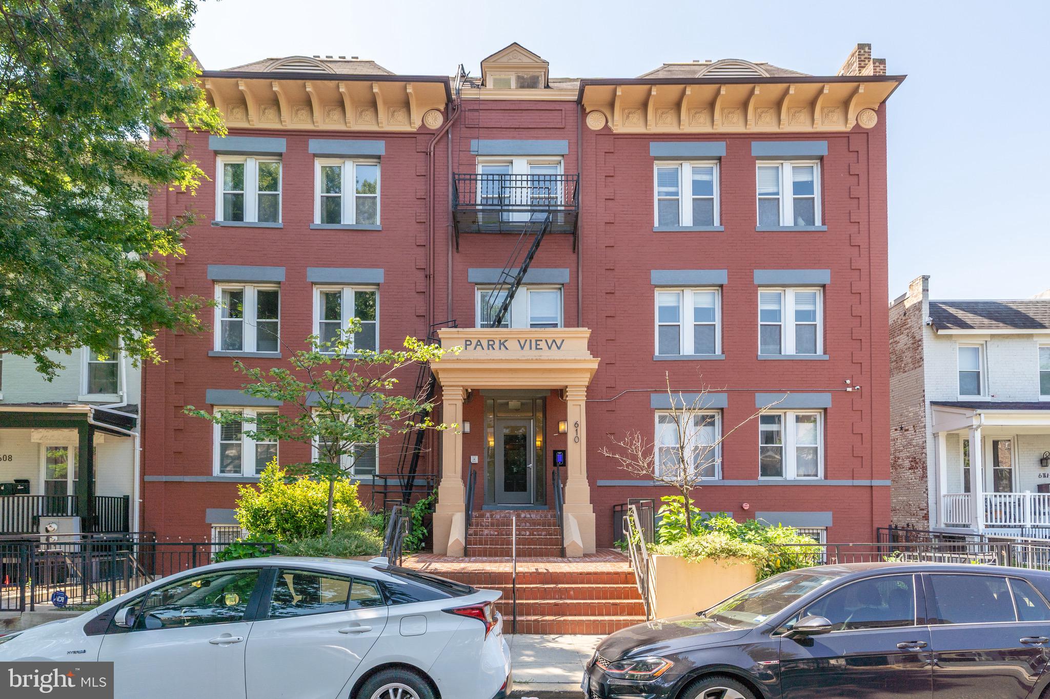 610 IRVING STREET NW 206