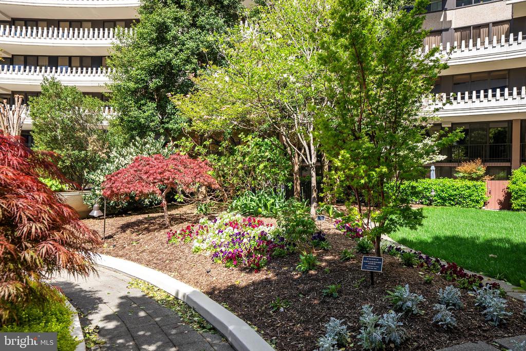 2510 VIRGINIA AVENUE NW 404-N