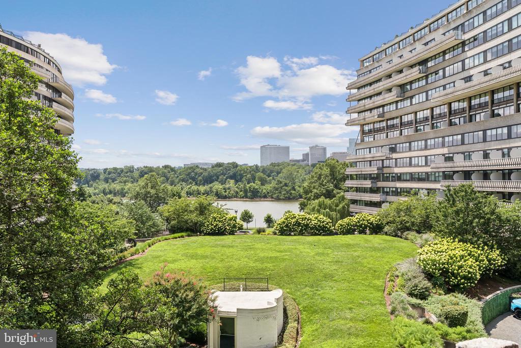 2510 VIRGINIA AVENUE NW 404-N