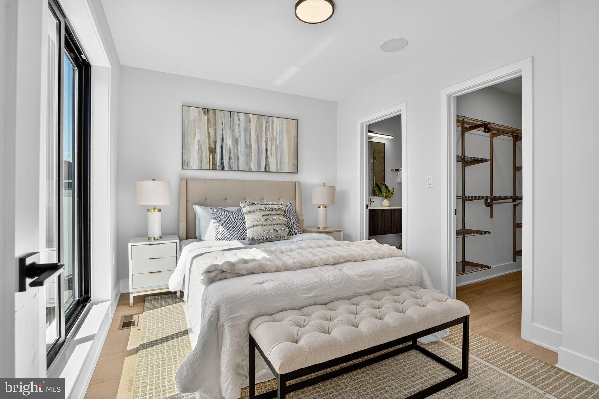 2440 ONTARIO ROAD NW 9