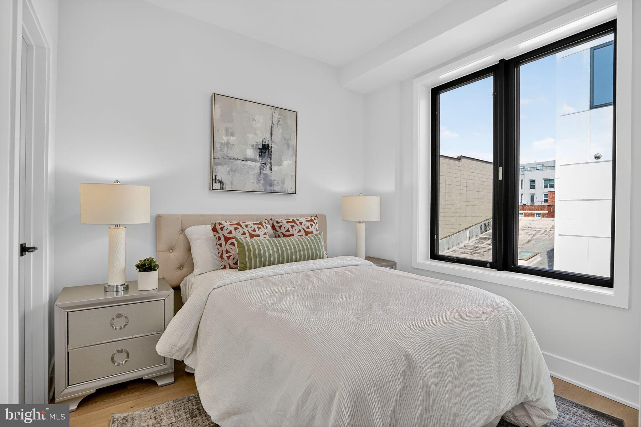 2440 ONTARIO ROAD NW 9