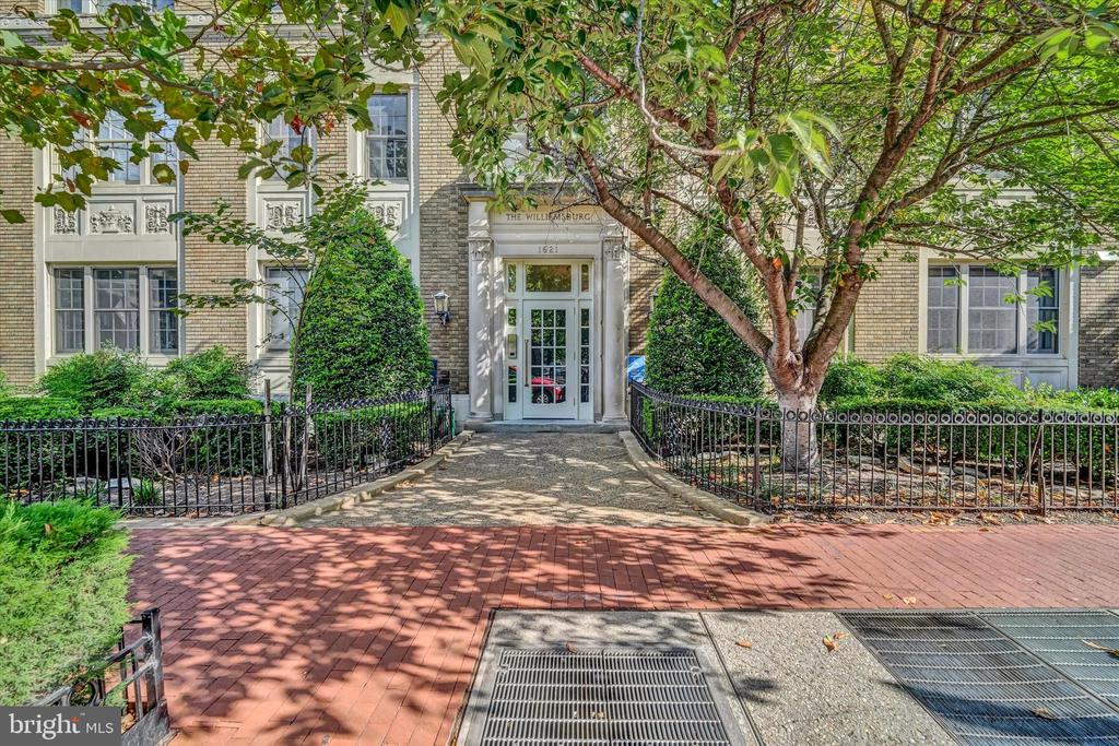 1621 T STREET NW 402